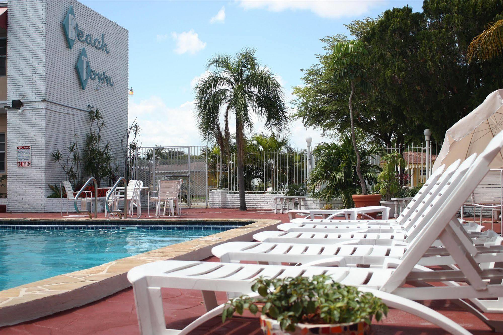 Beach And Town Motel Hollywood Exterior foto